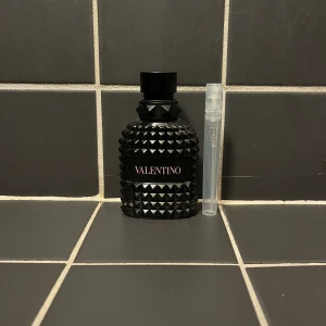 Valentino Uomo born in Roma 5 ml - 5ml sample