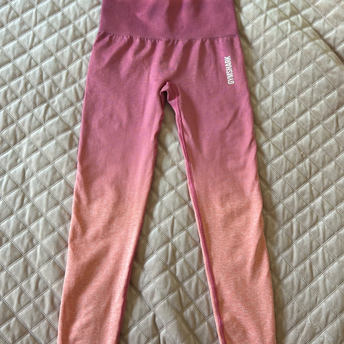 jätte fina och somriga träningskläder - 90