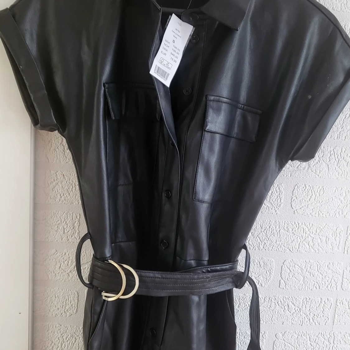 Jumpsuit från Ginatricot.  - 90