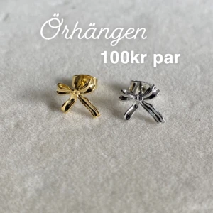 Örhängen  - Frakt 18kr ❤️