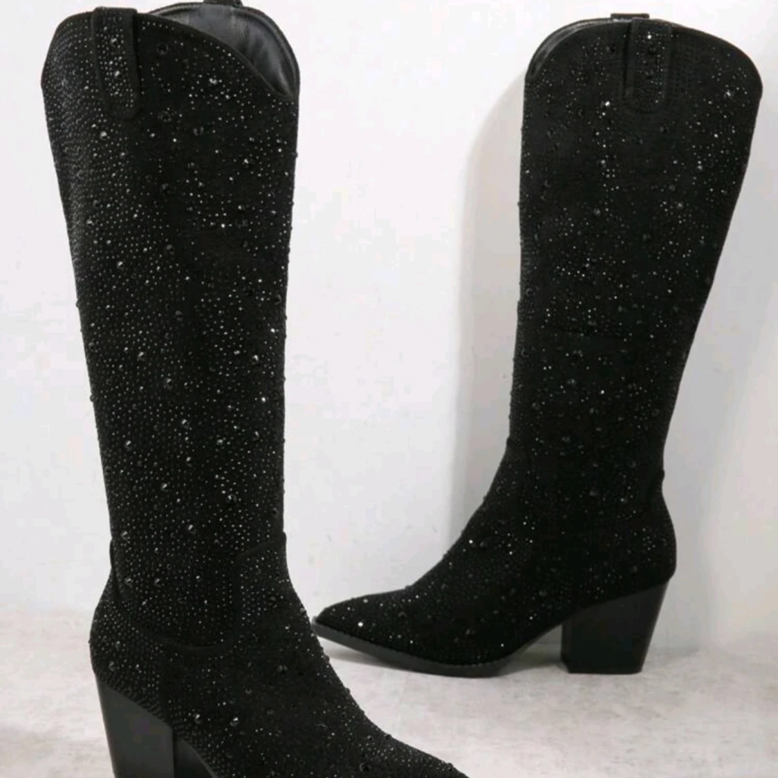 Svarta stövlar - 90