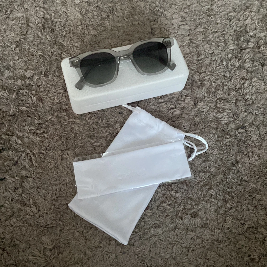 Jätte coola Chimi 02 Grey🪩 - 92