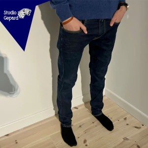 REPLAY ANBASS  - Replay Anbass | Skick: 9/10 | Strl W34 L34 | Modellen är 182 cm | Vårt pris 449kr | Hör av dig om du undrar någonting!