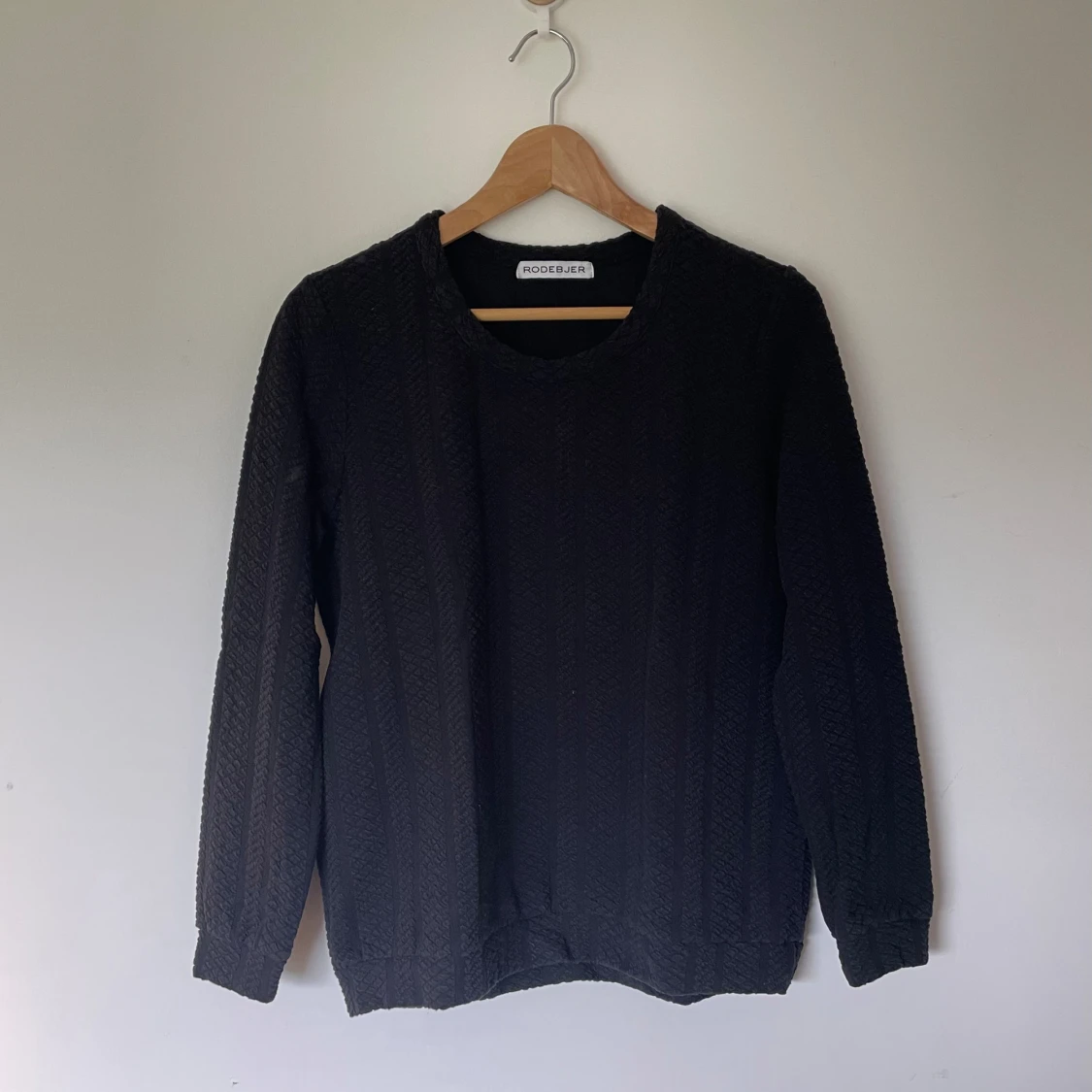Rodebjer - Svart Tröja
