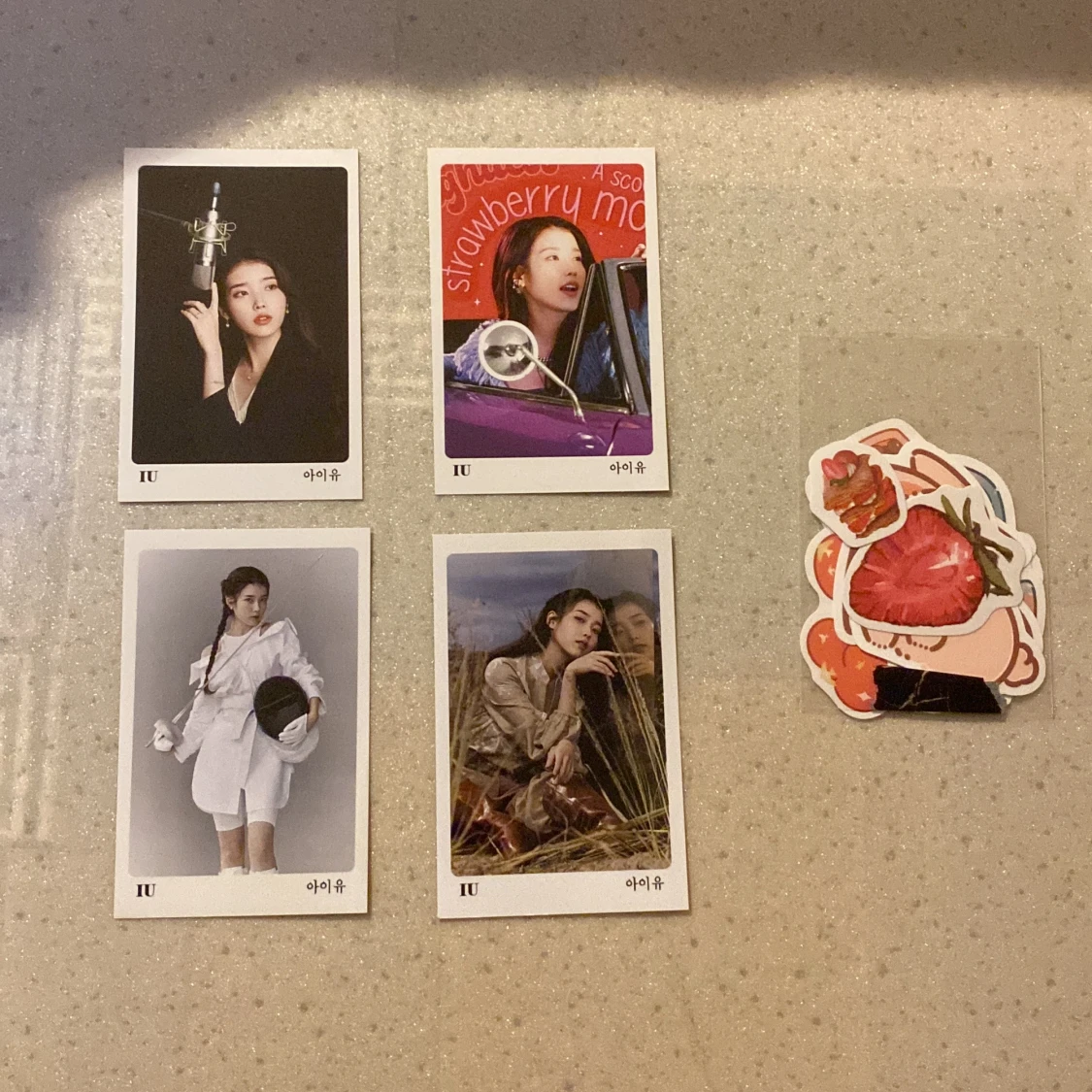 IU photocards