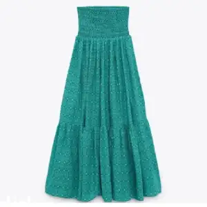 Sik snygg zara kjol till sommaren. Använd fåtal gånger så skicket är super bra. Säljs inte mer på zaras hemsida❤️ köpt för 550