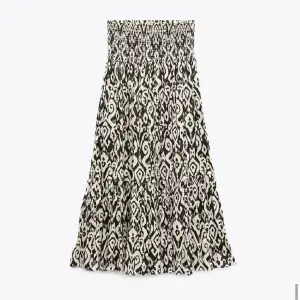 Zara kjol strlk S. Inga defekter använd 4 gånger 