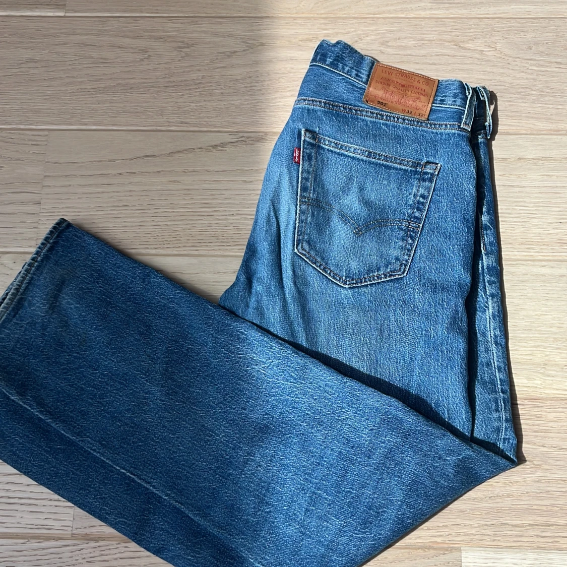 Levis 501 jeans