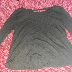 Tröja  - Långärmad tröja från Hollister, storlek S, använd 1 gång, fint skick 
