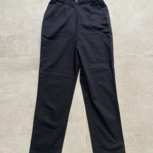 Svarta kostymbyxor - Snygga byxor! Pris kan diskuteras💕