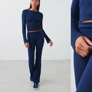 Gina tricot yoga pants - Säljer mina nästintill nya folded pants från Gina då de inte kommer till användning. 