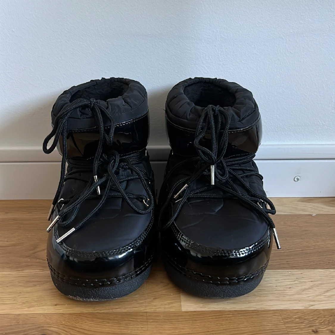 ”Moonboots”