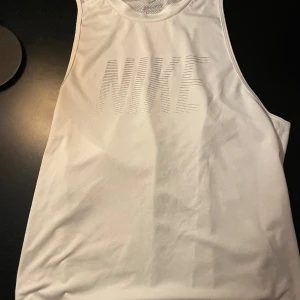 Nike linne - Från Nike, använd kanske 10 ggr 