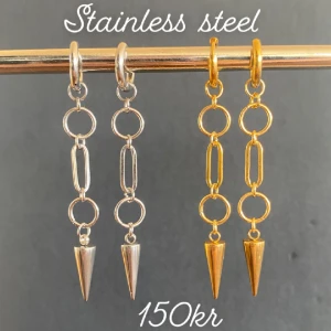 Örhängen  - Frakt 18kr❤️