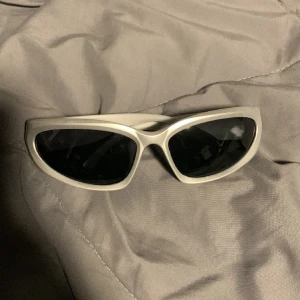 Solglasögon  - Säljer dessa då jag inte använder dom.