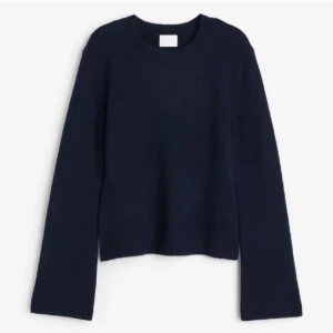 HM STICKAD TRÖJA - helt slutsåld på hemsidan 💞 storlek S