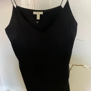 Silke linne - Fint linne me typ silketmaterial storlek m men passar även s❤️🙌🏼