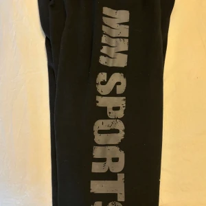 Mm sports byxor - MM sports träningsbyxor i storlek L