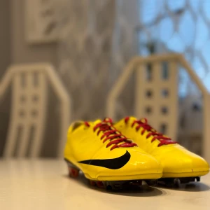 Superfly l  - Skon för spelare/coneiseur/ vet du så vet du.  dem  är i ett mycket mycket fint skick. Ni får fråga mer om ni är intresserade och vet värdet på såna här skor. 