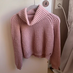 Svin snygg stickad rosa tröjaaaa! - Jätte fin stickad tröja! I storlek 146/152 men passar större! 