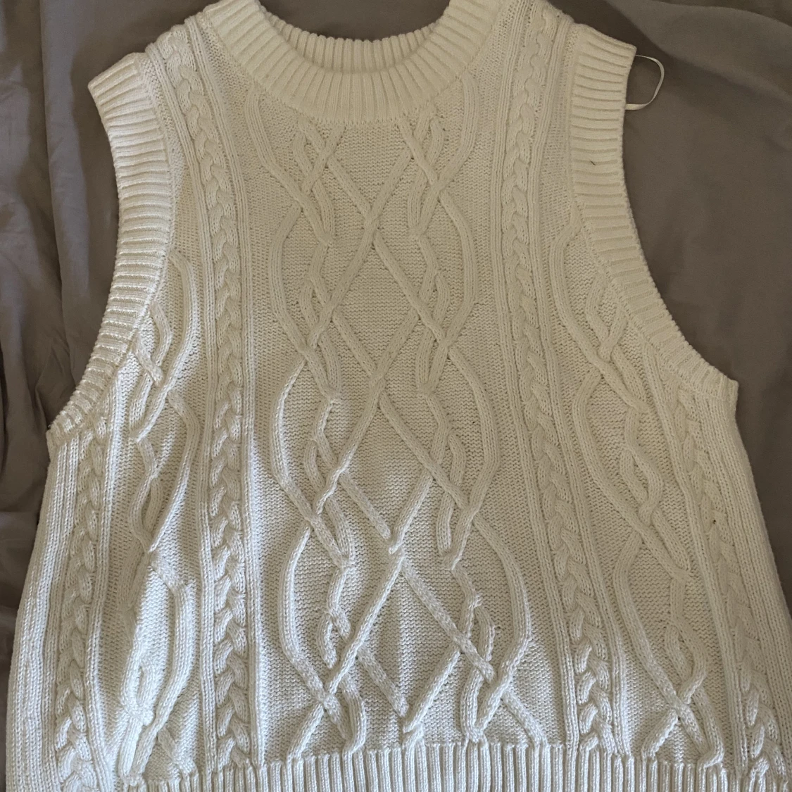 Stickad väst 