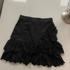 Kjol - Superfin kjol från zara som tyvärr blivit för liten💗
