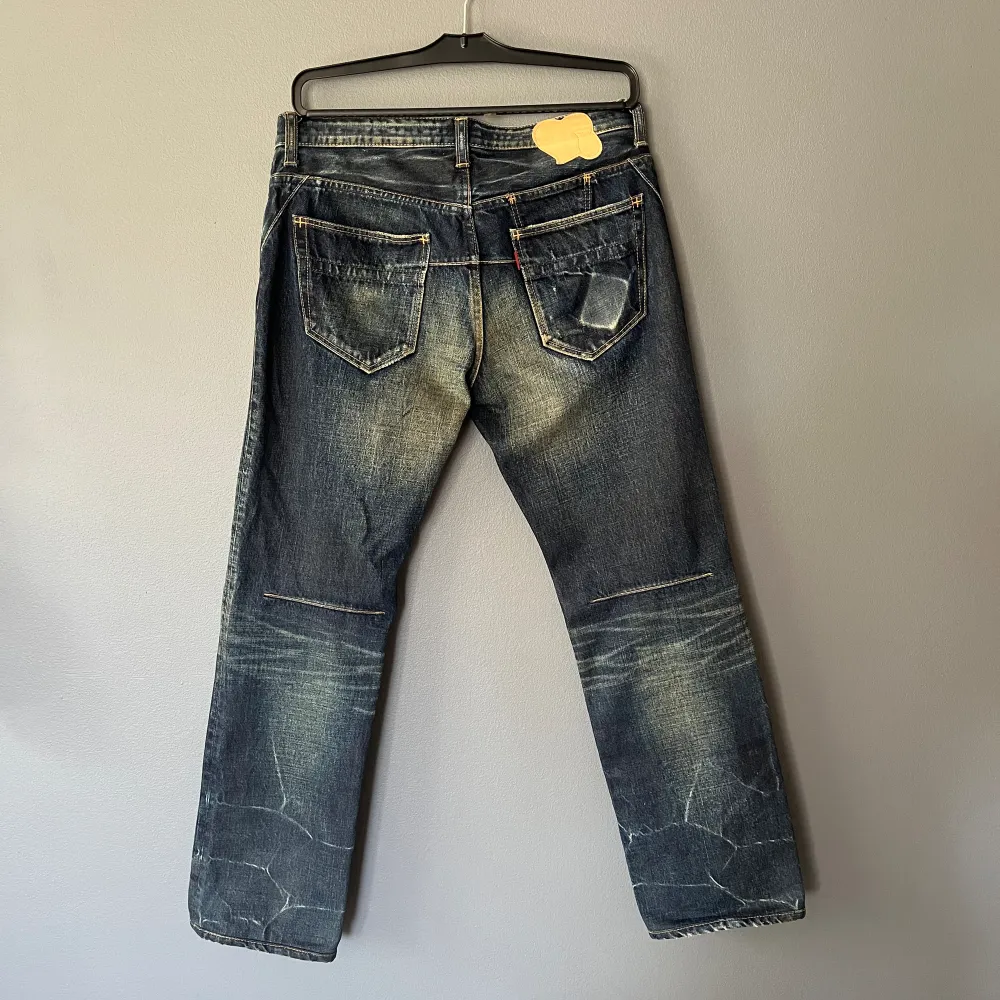N(n) jeans från 2008, väldigt bra skick. Kvitto finns från en trusted source. Storlek 3 med 30 i längd. Mått kommer snart. Hör av er för frågor eller mer bilder!. Jeans & Byxor.