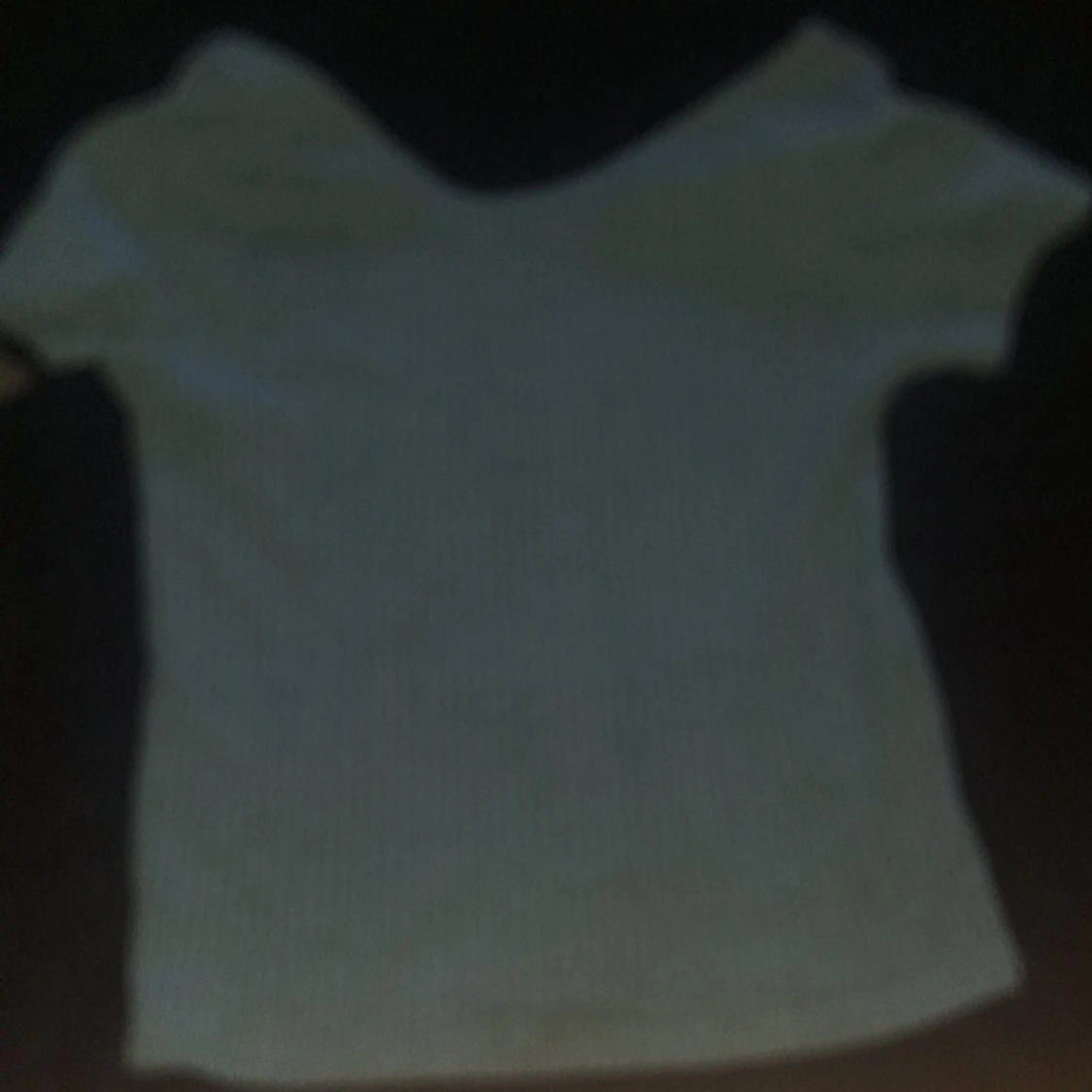 Två gråa tröjor  - 92