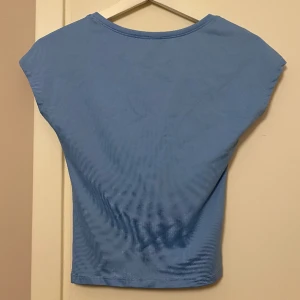 Topp från bikbok  - Använd en gång. Topp från bikbok