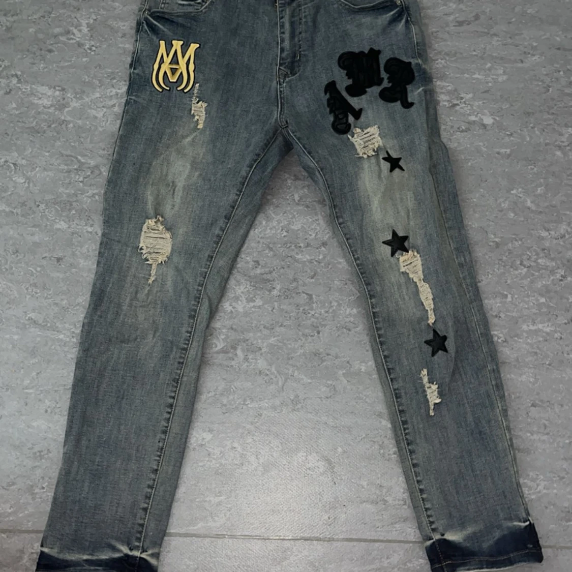 Blå amiri jeans