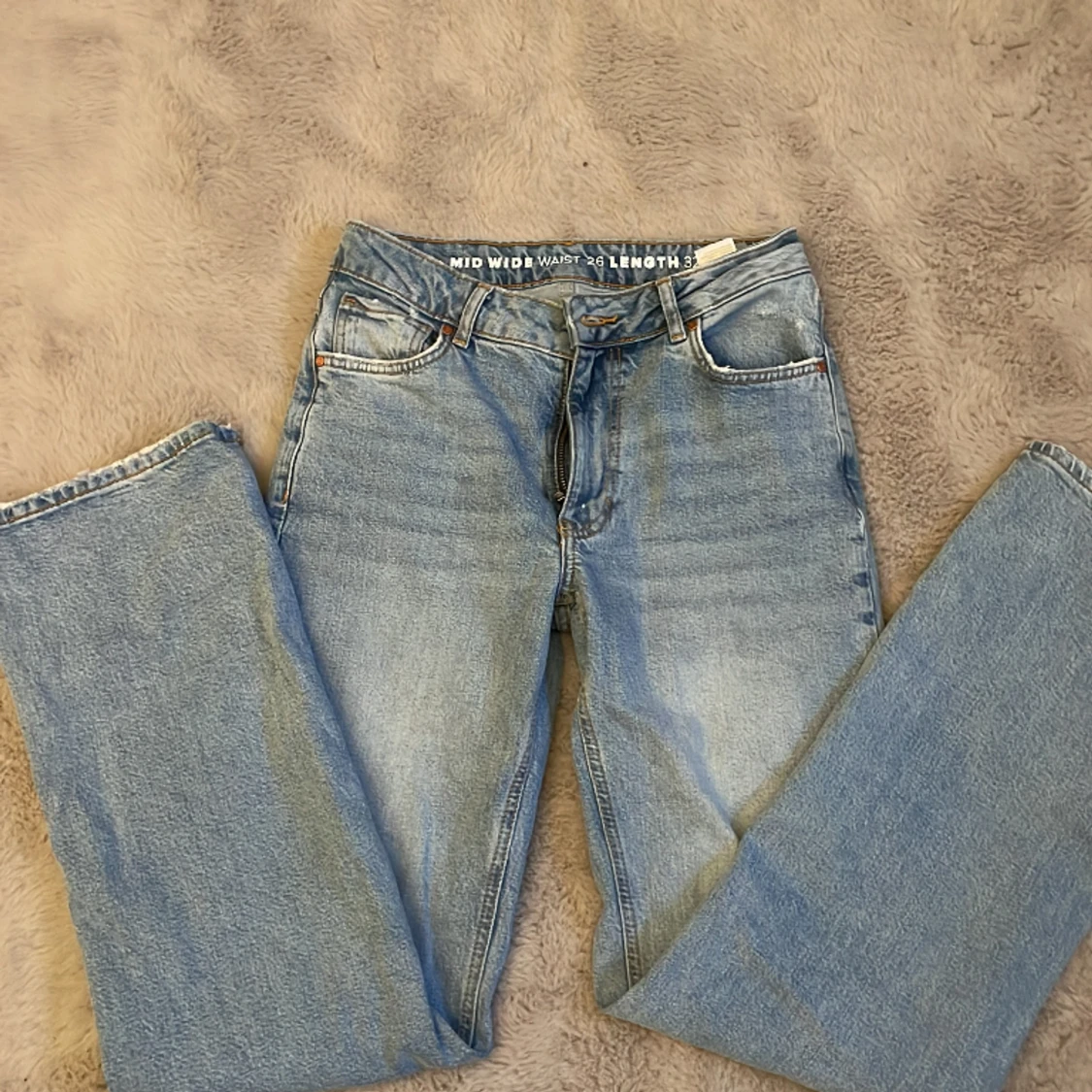 Blåa midwide jeans  - 90