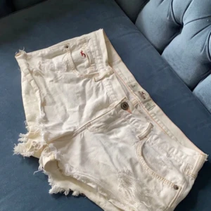 Hollister shorts - Lågmidjade hollistershorts supersnygga🤗