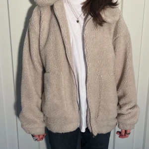 Teddyjacka  - Beige teddyjacka 