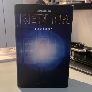 Kepler - Lazarus - Säljer min bok Lazarus av Kepler som är en kriminalroman. Är i bra skick🩷