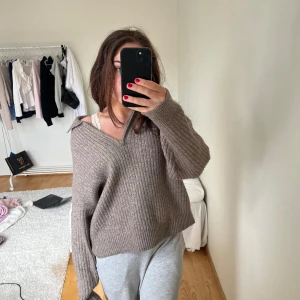 Stickad tröja - Från weekday, köpt för 800kr