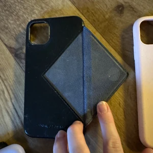 iPhone 11 skal - Från ideal of Sweden 