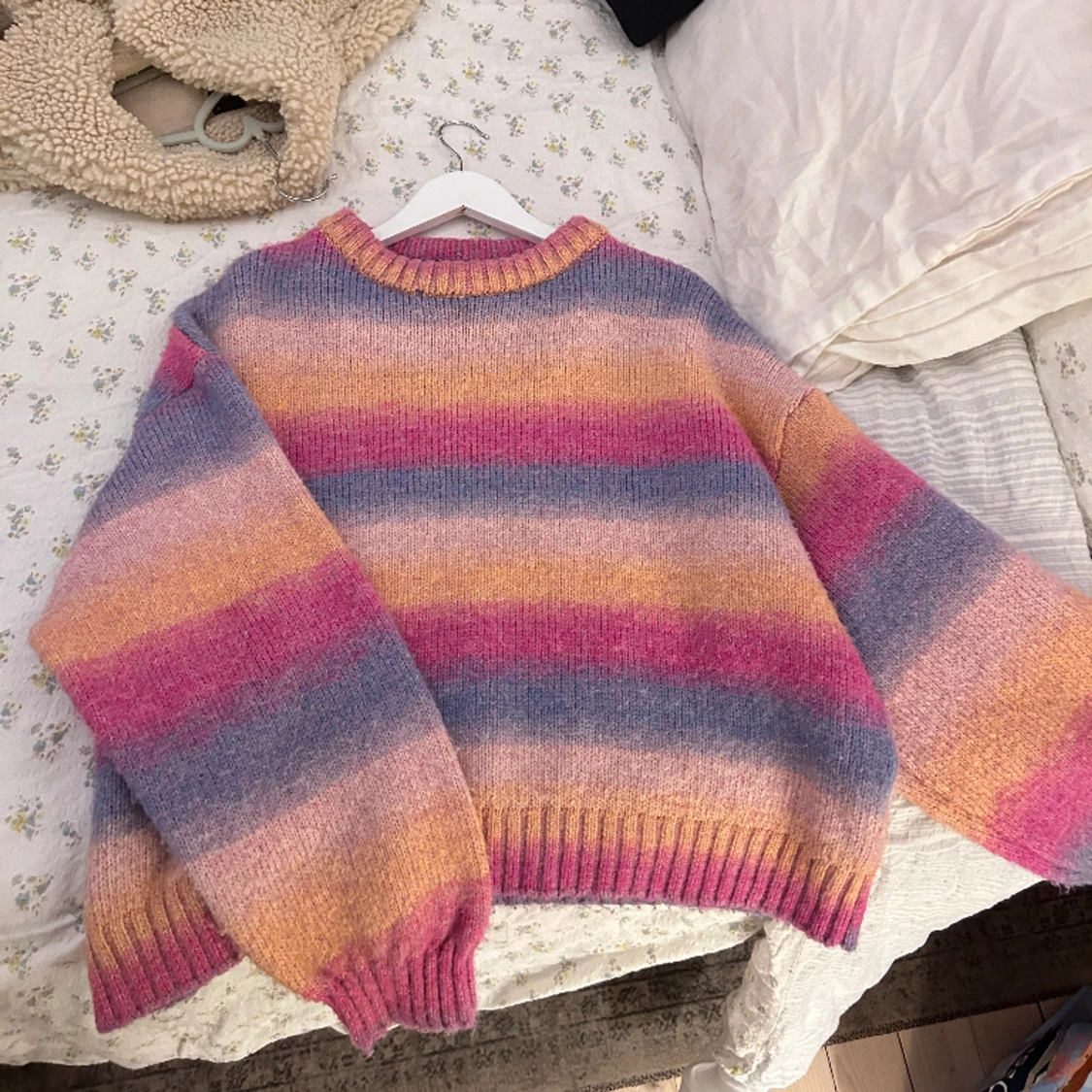 Söt stickad tröja