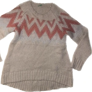 Stickad tröja barn - Fint sick och väldigt fin