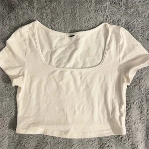 Croppad topp🤍 - Basic topp