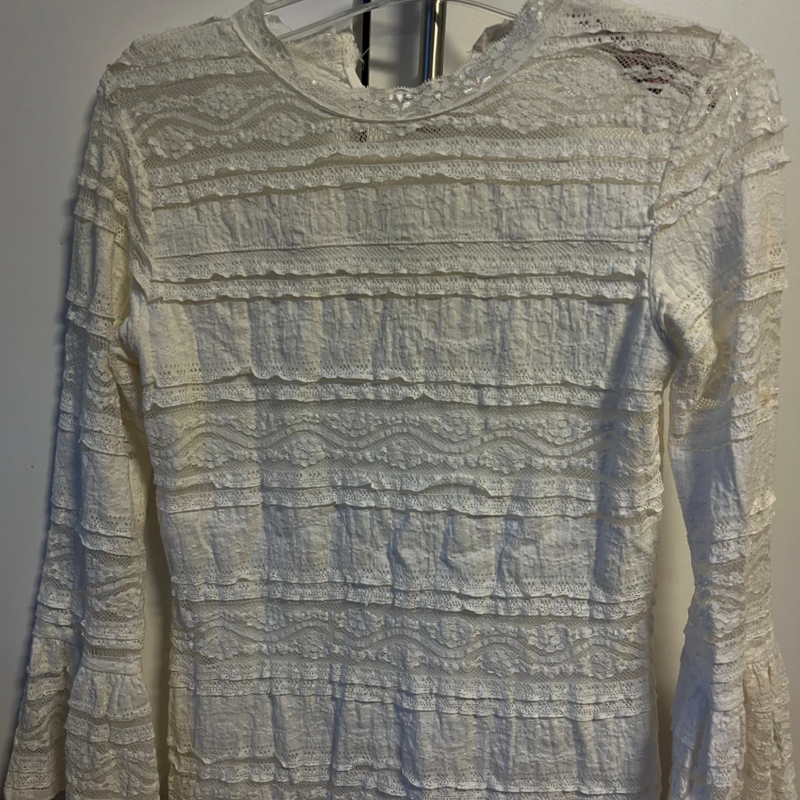 Långärmad spetsblus  - 90