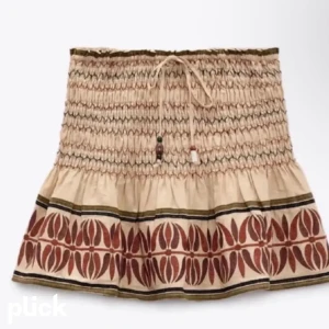 Zara kjol!  - Säljer min snygga zara kjol som är använd 2 eller 3 gånger! 💕🥰