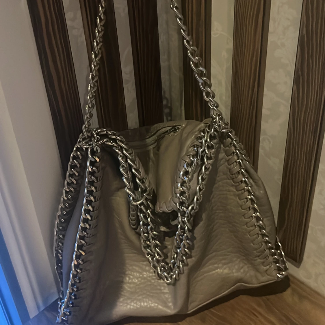 Tiamo väska, säljs inte längre