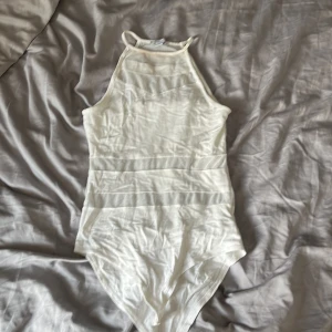 Body - Säljer denna coola body som är köpt på new yorker. Den är testad några gånger men aldrig använd 