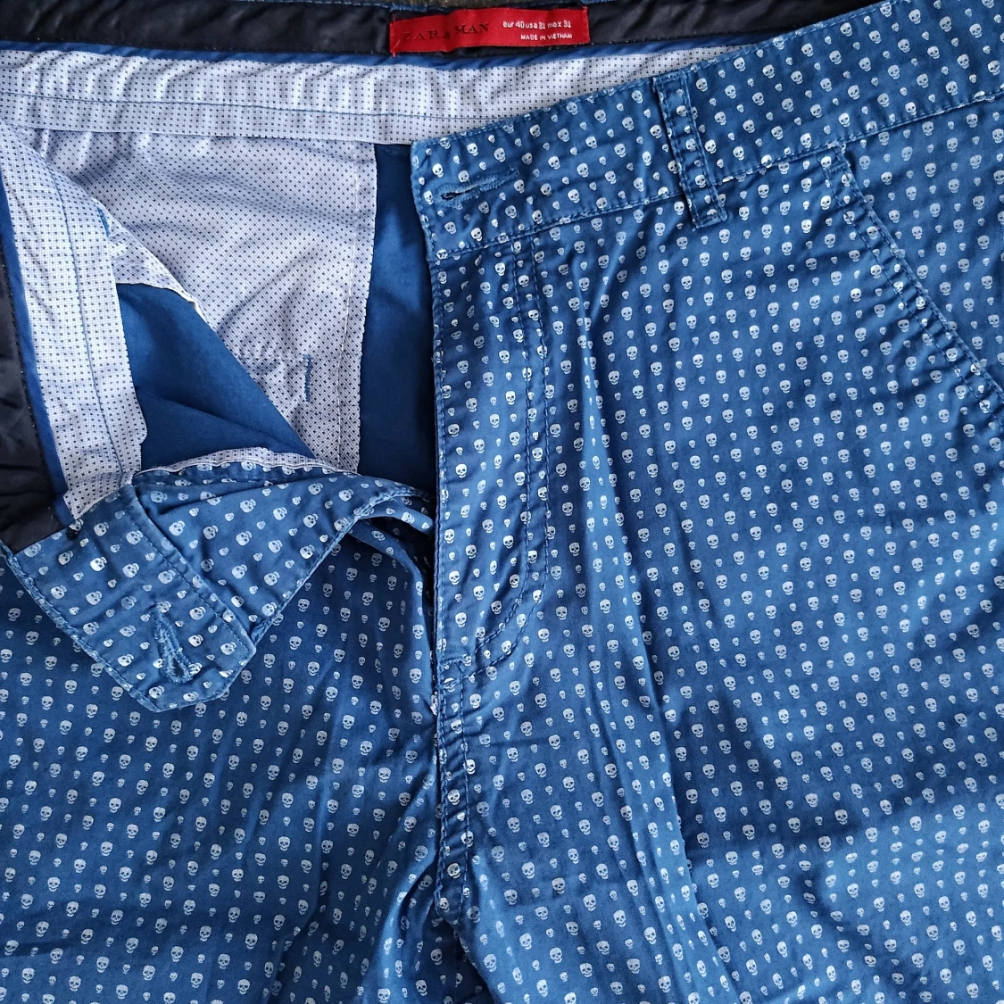 Zara blue shorts with white skulls - 90