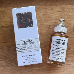 Jazz club parfym - Tjena säljer denna skit goda vinterparfymen jazz club 🔥🪵🕶️| den är helt fylld aldrig använd! | Jag är öppen för byten ✨