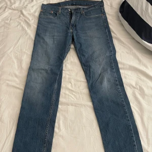 Levis jeans  - Säljer dessa Levis jeans. Bra skick. Storlek w31 L34// hör av dig vid övriga frågor 