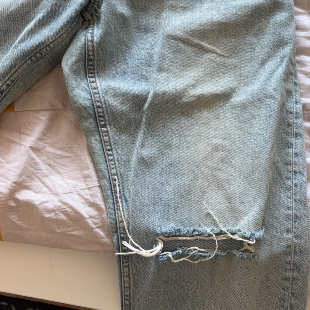 Jeans från Jack and Jones jättefint skick storlek 34/34. Jeans & Byxor.
