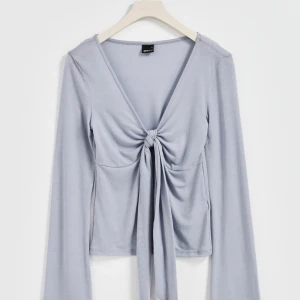 Tröja/topp - Kommer ej till användning. Använd ca 2 gånger 