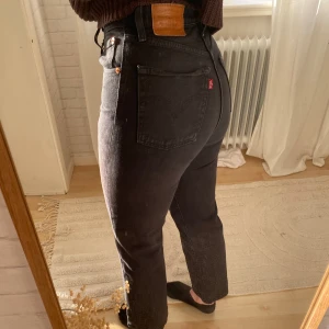 Levis- jeans - Levis jeans i storlek 26/27. Säljes då de tyvärr var något korta för mig. Sjukt snygga annars😍