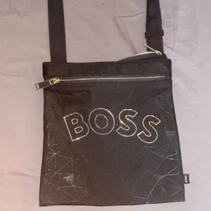 Boss väska  - Ny 